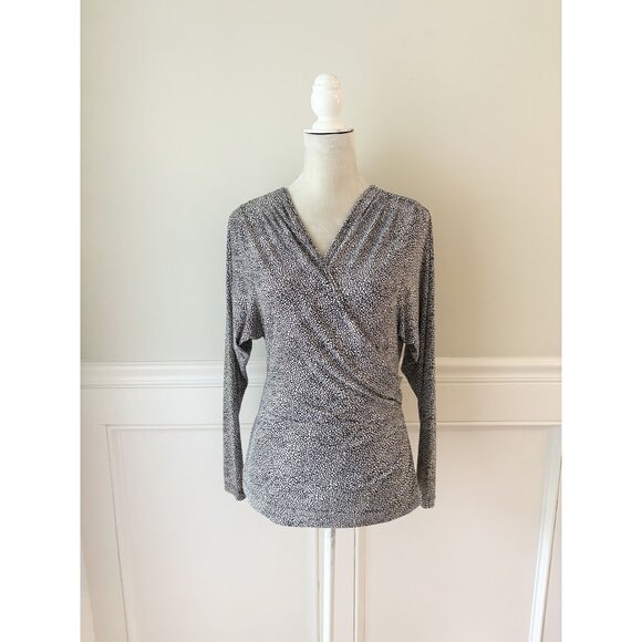 BCBGeneration Black & White Open Back Surplice Long Sleeve Top S EUC - Picture 1 of 5